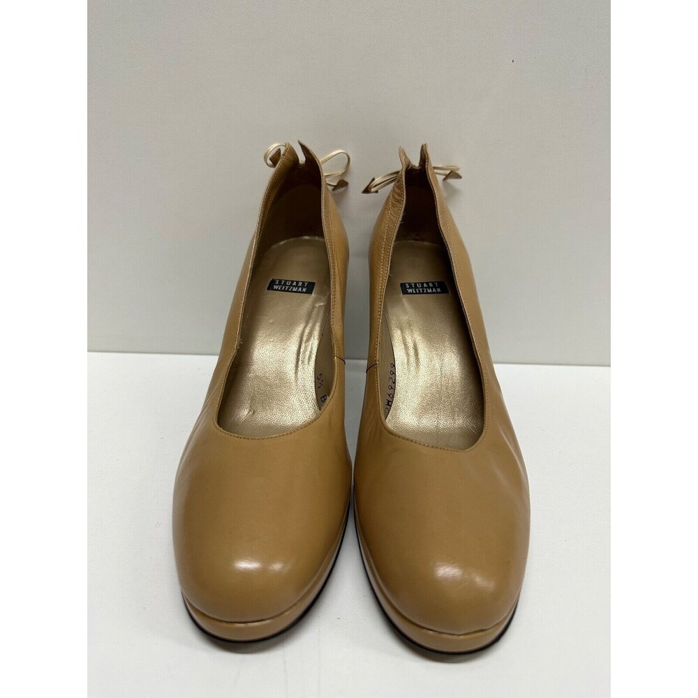 Stuart Weitzman women size 5.5 B  tan leather heel shoes